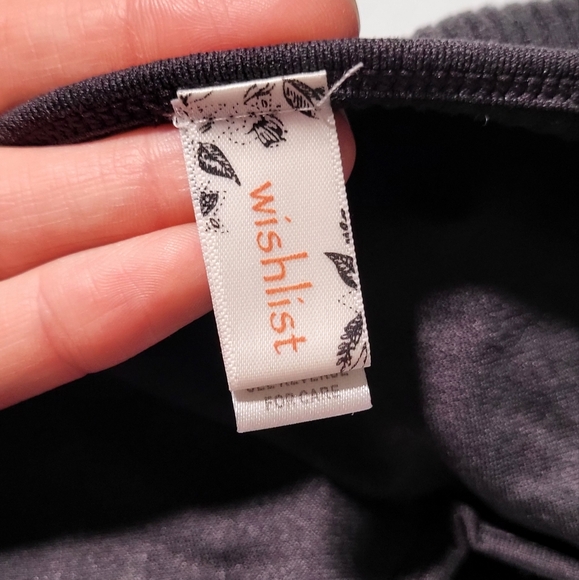 Black Ribbed Tank Top - Picture 3 of 5